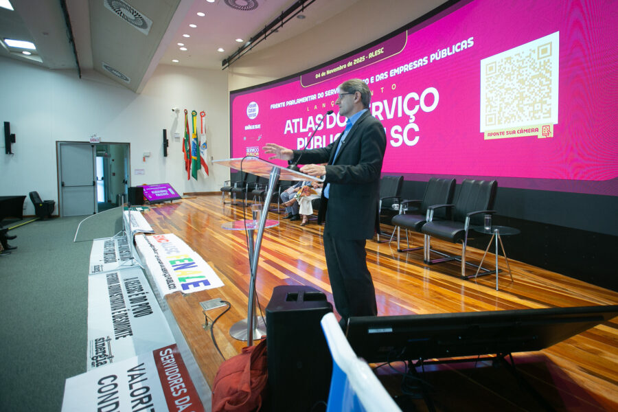 - Deputado Neodi Saretta (PT)