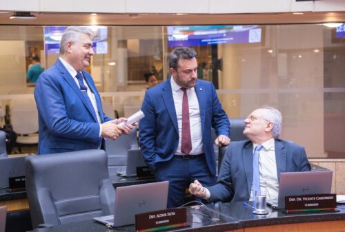 - Deputado Marcius Machado (PL) 
- Deputado Dr. Vicente Caropreso (PSDB)
