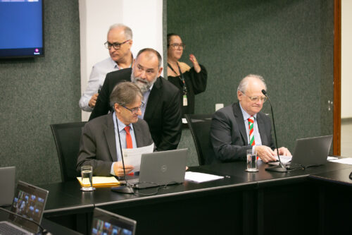 - Deputado Neodi Saretta (PT) 	
 - Deputado Dr. Vicente Caropreso (PSDB)