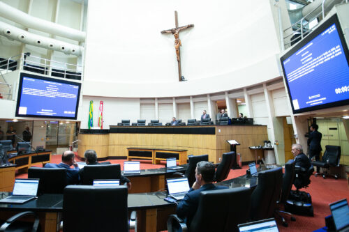 Plenário aprova programa de prevenção de acidentes e primeiros socorros nas escolas