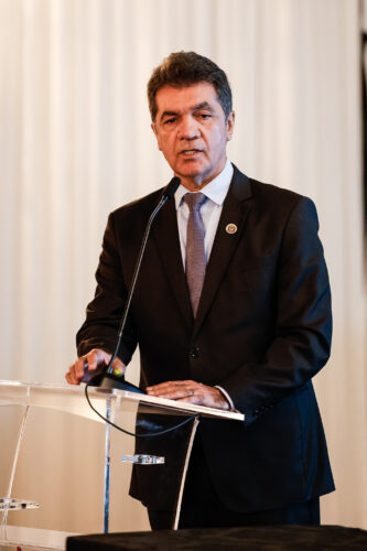 - Clésio Salvaro - Ex-Prefeito de Criciúma