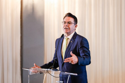 - Luiz Fernando Vampiro - Deputado Federal (MDB)