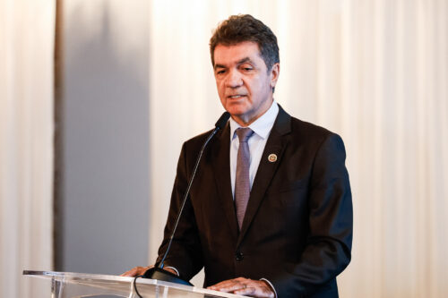 - Clésio Salvaro - Ex-Prefeito de Criciúma