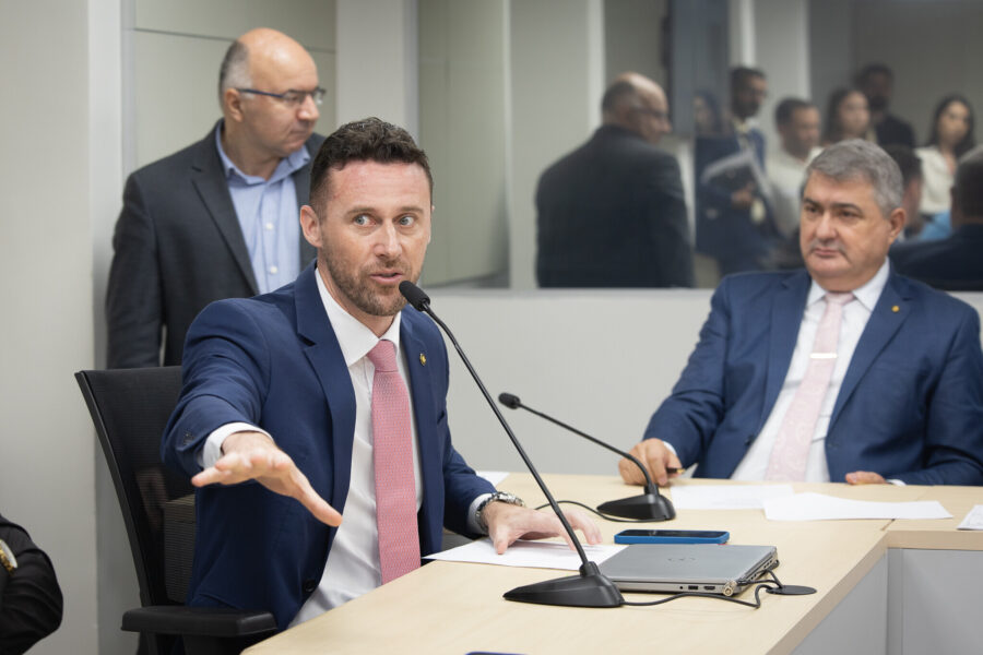 - Deputado Fernando Krelling (MDB) 	 - Deputado Antídio Lunelli (MDB)