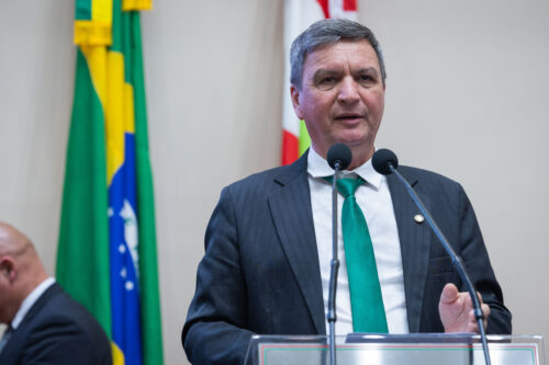 - Deputado Adilson Girard (MDB)