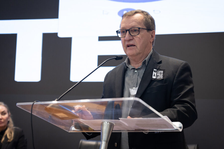 Selvino Giesel, presidente do Sindileite.