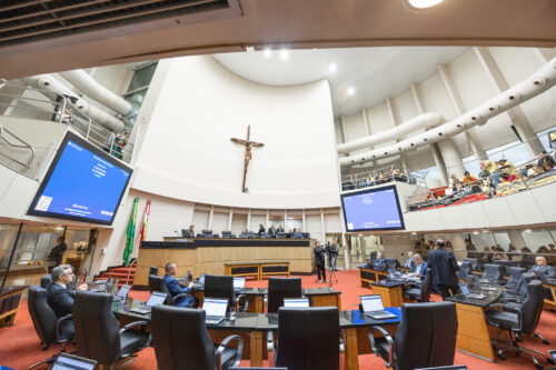 Plenário aprova projeto que facilita repasse de recursos a entidades assistenciais