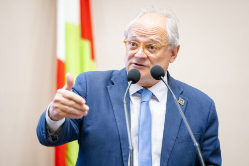 - Deputado Dr. Vicente Caropreso (PSDB)