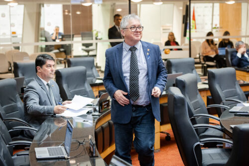 - Deputado Tiago Zilli (MDB)