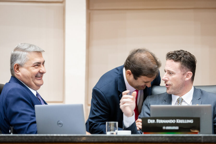 - Deputado Antídio Lunelli (MDB) 	
- Deputado Fernando Krelling (MDB)