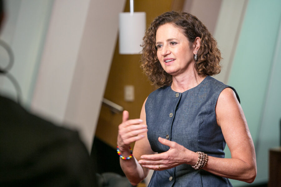 A secretária-geral da Alesc, Marlene Fengler, foi estimulada a entrar na política ao participar das atividades da Escola