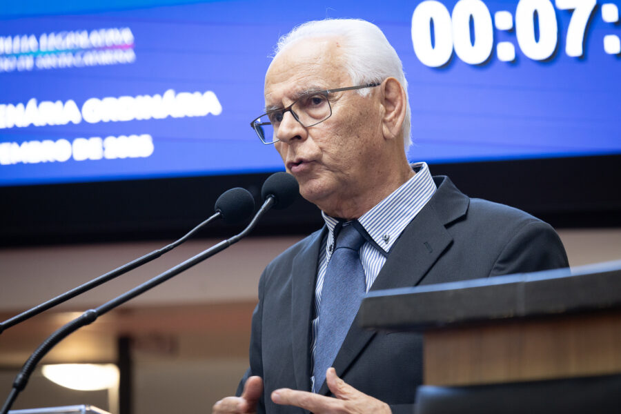 - Moacir Pereira - Jornalista