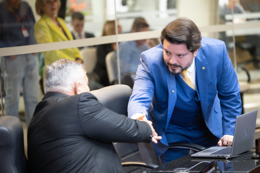 - Deputado Alex Brasil (PL)