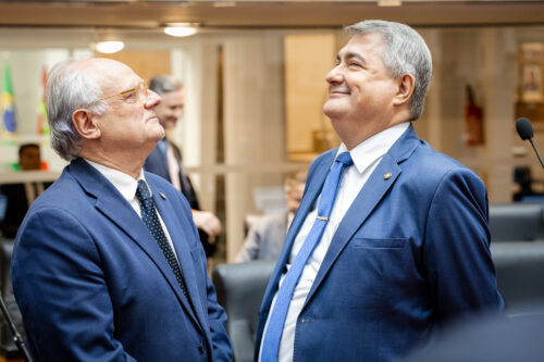 - Deputado Dr. Vicente Caropreso (PSDB) 
 - Deputado Antídio Lunelli (MDB)