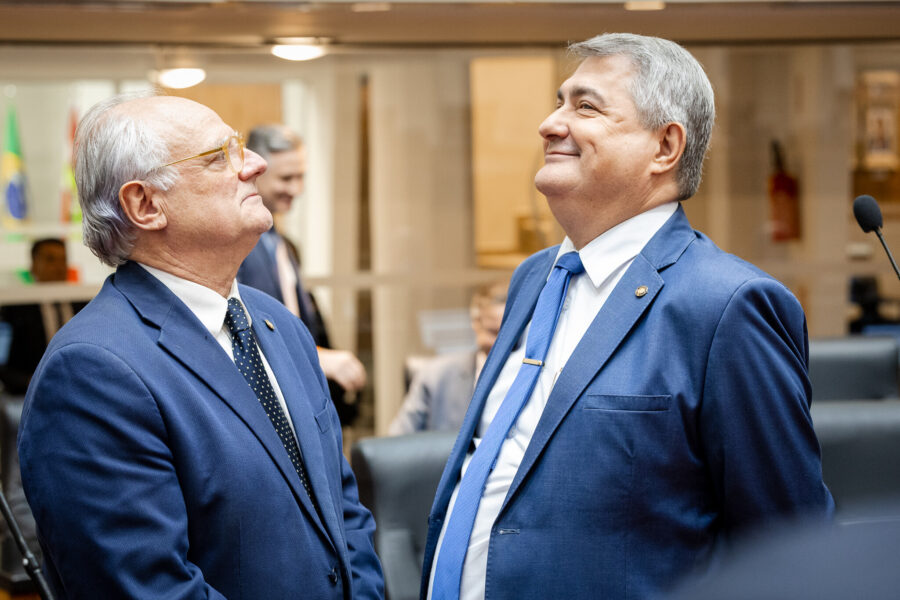 - Deputado Dr. Vicente Caropreso (PSDB) 
 - Deputado Antídio Lunelli (MDB)