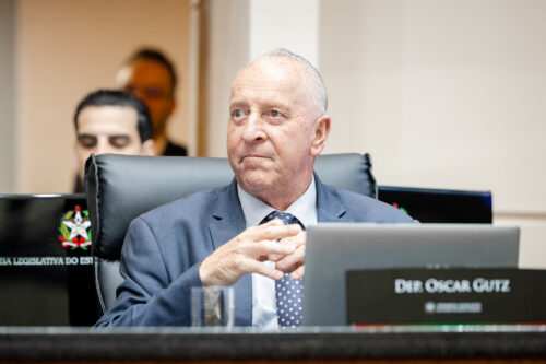 - Deputado Oscar Gutz (PL)
