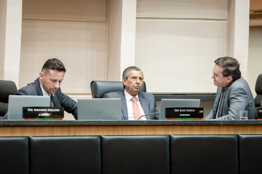 - Deputado Fernando Krelling (MDB)
- Deputado Julio Garcia (PSD) - Deputado Jair Miotto (União)