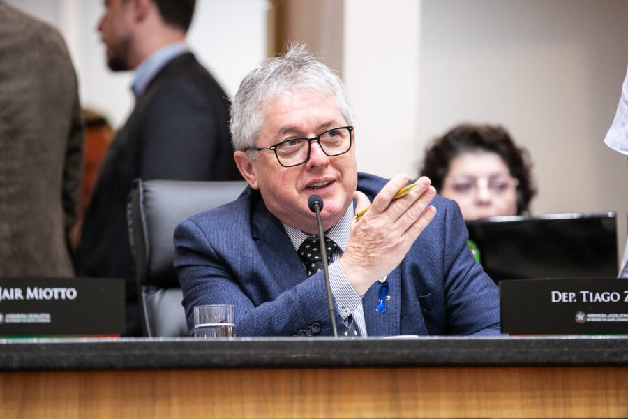 - Deputado Tiago Zilli (MDB)