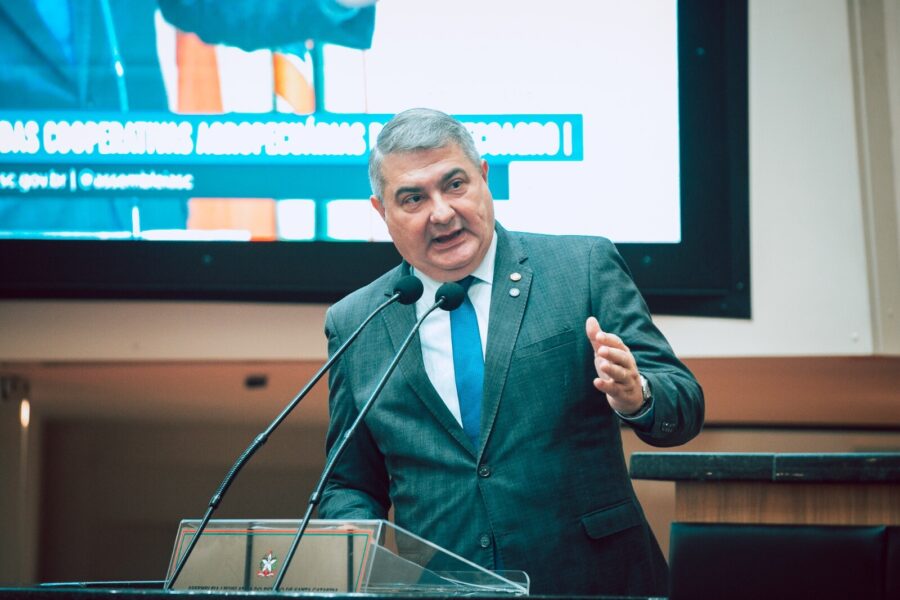 Deputado Lunelli.