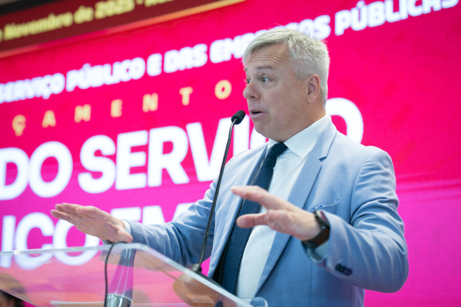 Lançamento do Atlas do Serviço Público mostra queda no número de servidores e reforça valorização