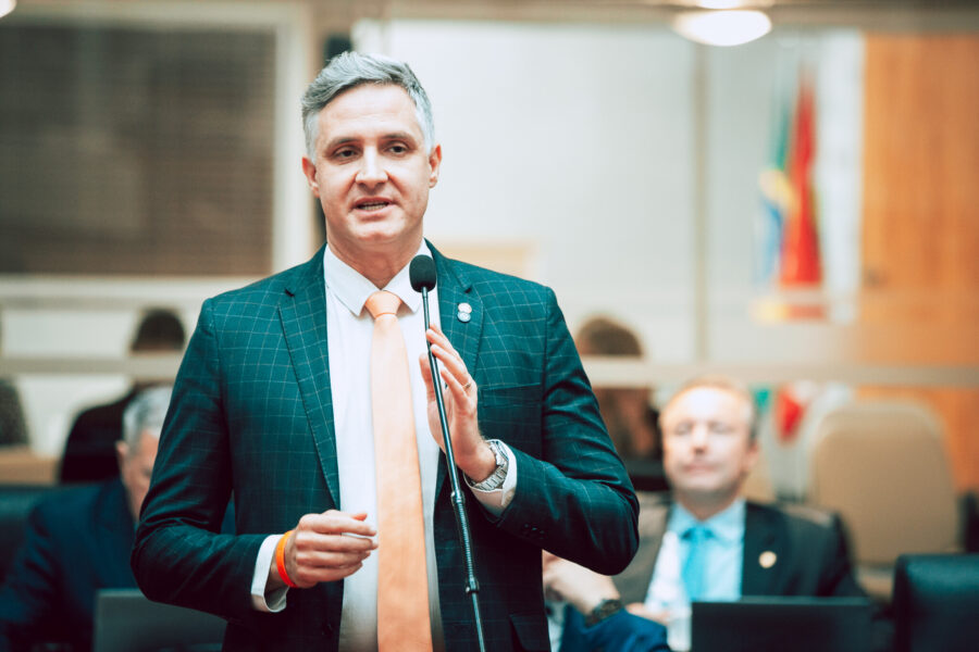 Catarinenses escolhem – no voto – o destino do dinheiro dos impostos