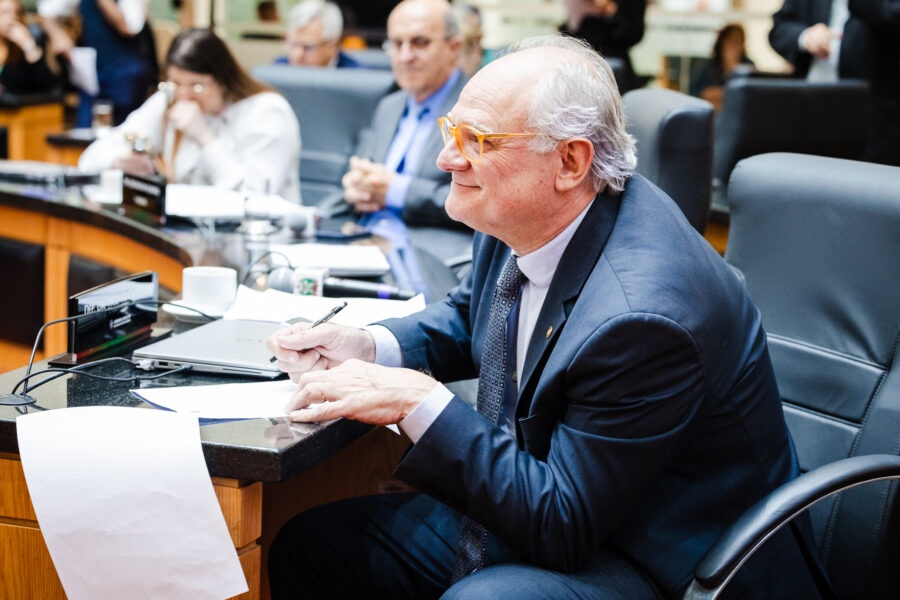 - Deputado Dr. Vicente Caropreso (PSDB)
