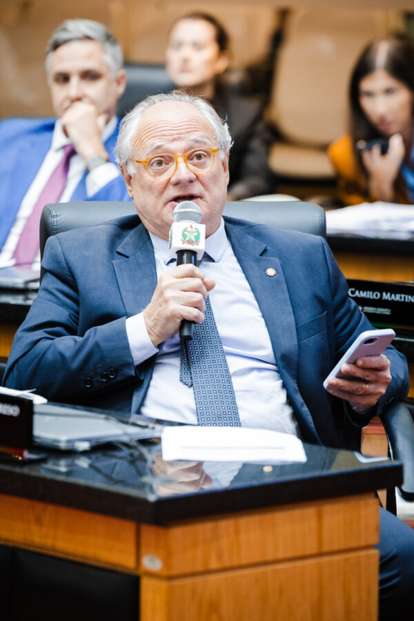 - Deputado Dr. Vicente Caropreso (PSDB)
