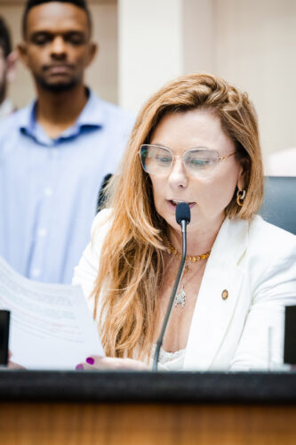 - Deputada Paulinha (Podemos)
