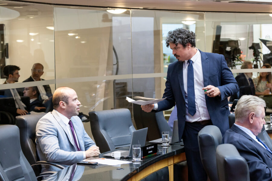 - Deputado Jessé Lopes (PL) 
- Deputado Marquito (PSOL)