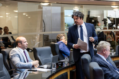 - Deputado Jessé Lopes (PL) 
- Deputado Marquito (PSOL)