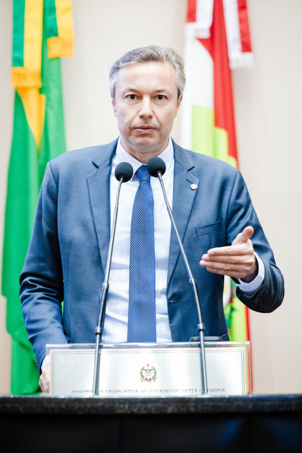 - Deputado Napoleão Bernardes (PSD)