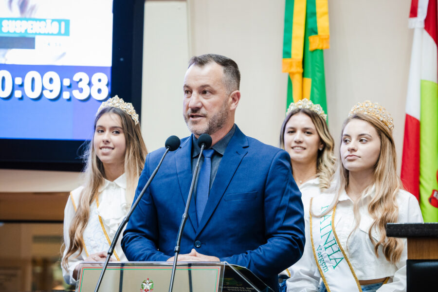 - Nelson Gasperin Junior - -Prefeito de Vargem Santa Catarina.
