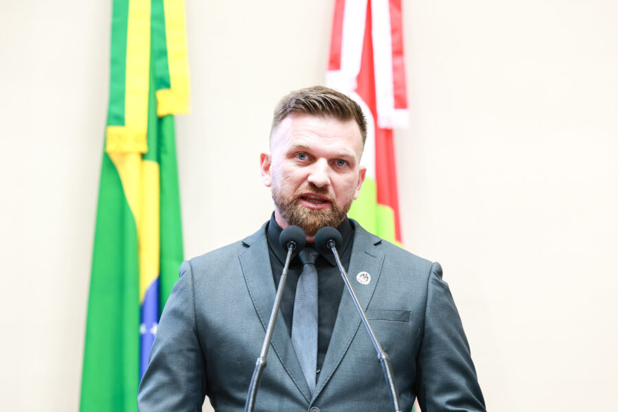 - Áureo Tedesco - Presidente da Comissão Mista de Certificação de Responsabilidade Social