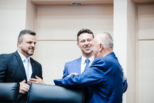 - Deputado Lucas Neves (PODEMOS)
 - Deputado Fernando Krelling (MDB)