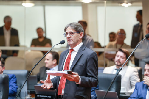 - Deputado Neodi Saretta (PT)