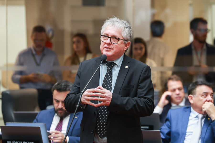 - Deputado Tiago Zilli (MDB)