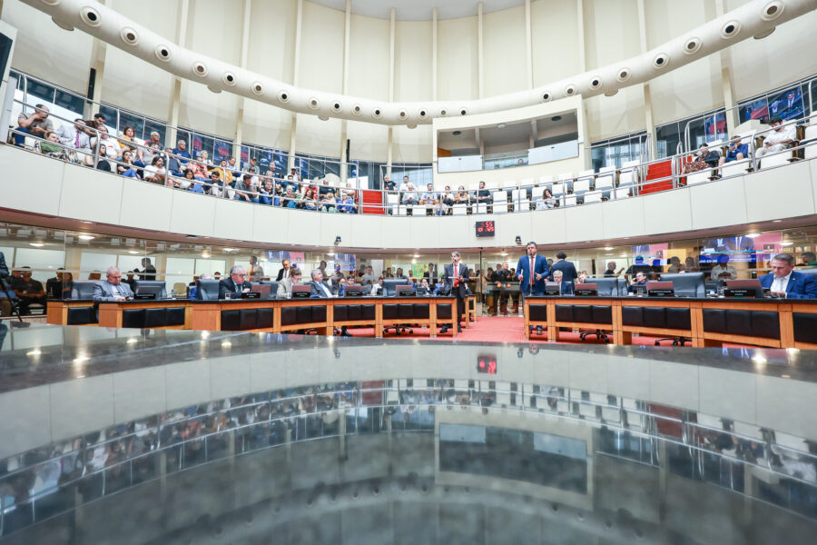 Deputados aprovam matrícula antecipada para estudantes com deficiência