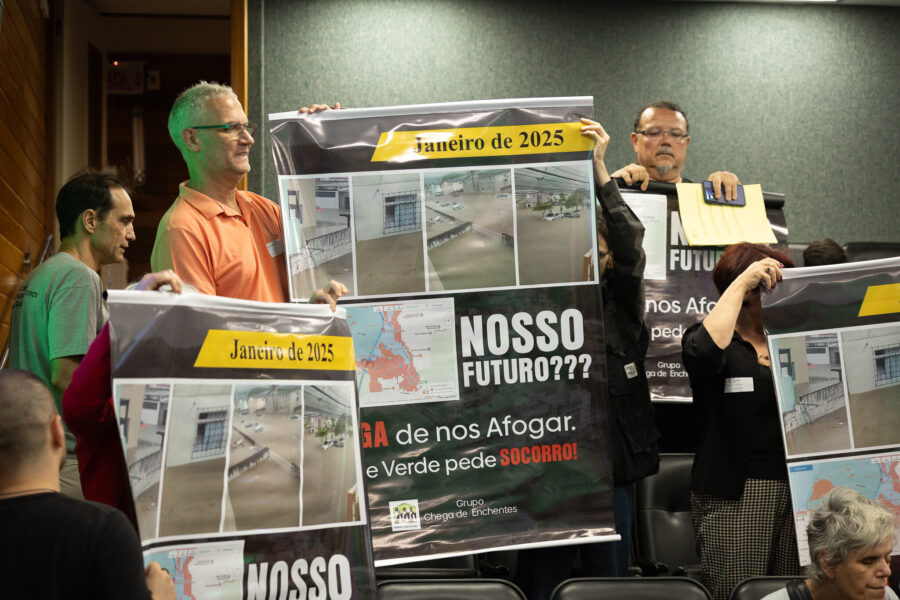 Moradores apontam problemas em obras da SC-401 durante audiência pública.