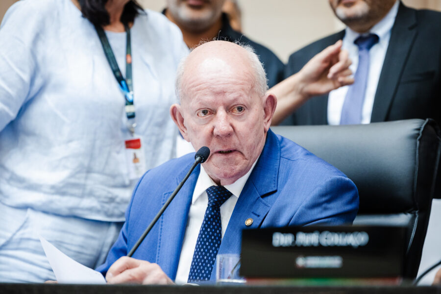 Deputado Marcos Vieira.