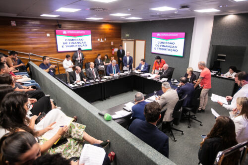 Comissão de Finanças aprova 20 projetos em reunião realizada nesta quarta-feira (3)