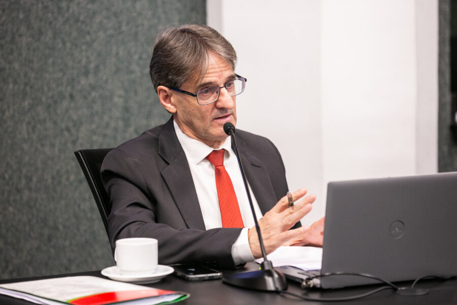 Presidente da Comissão de Saúde, deputado Neodi Saretta (PT).