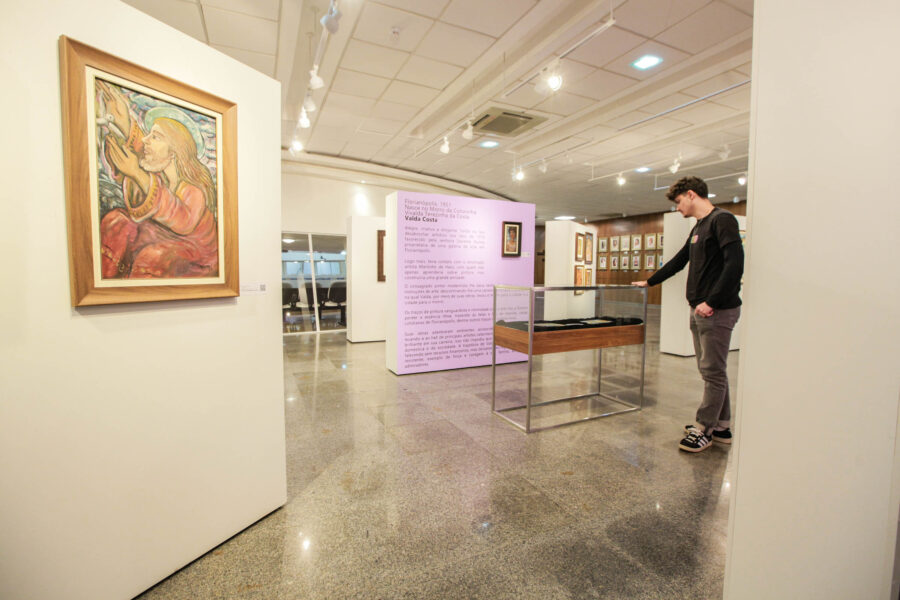 Parlamento fará seleção de artes visuais para exposição na Alesc em 2026