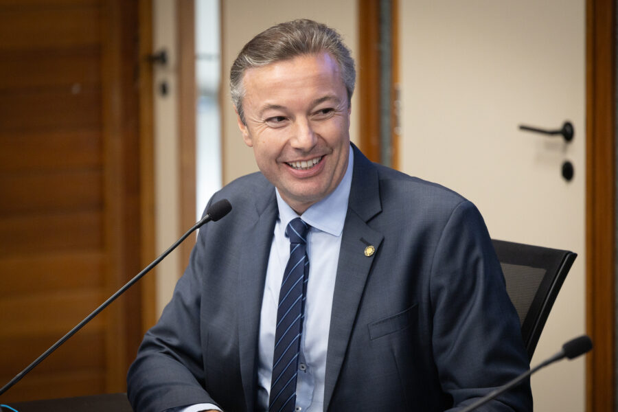 - Deputado Napoleão Bernardes (PSD)