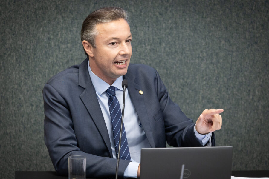 - Deputado Napoleão Bernardes (PSD)
