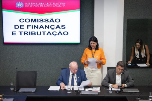 - Deputado Marcos Vieira (PSDB)
 - Camilo Martins (PODEMOS)