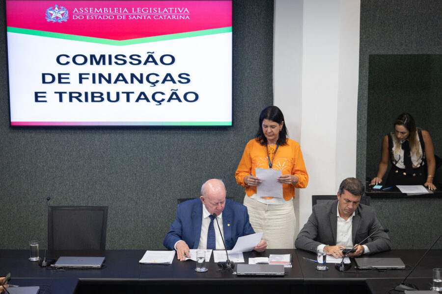 - Deputado Marcos Vieira (PSDB)
 - Camilo Martins (PODEMOS)