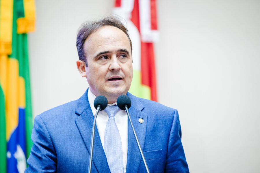- Deputado Carlos Humberto (PL)