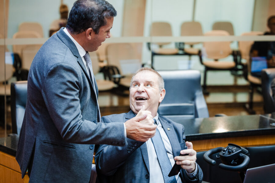 - Deputado Camilo Martins (Podemos) 	 - Deputado Maurício Eskudlark (PL) 

Bruno Collaço / Agência AL