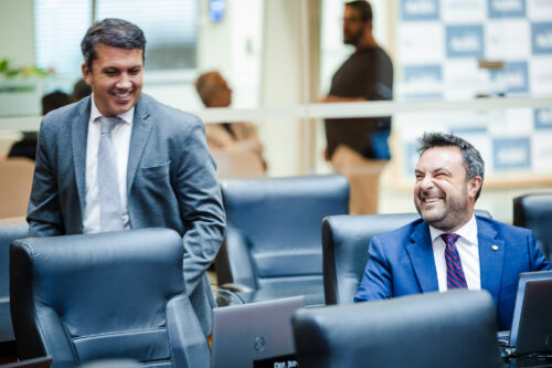 - Deputado Camilo Martins (Podemos)   - Deputado Marcius Machado (PL) Bruno Collaço / Agência AL