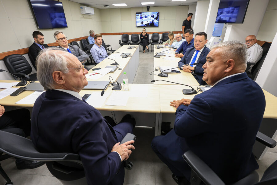 Bancada do Norte quer posição do governo sobre novo porto em São Francisco do Sul